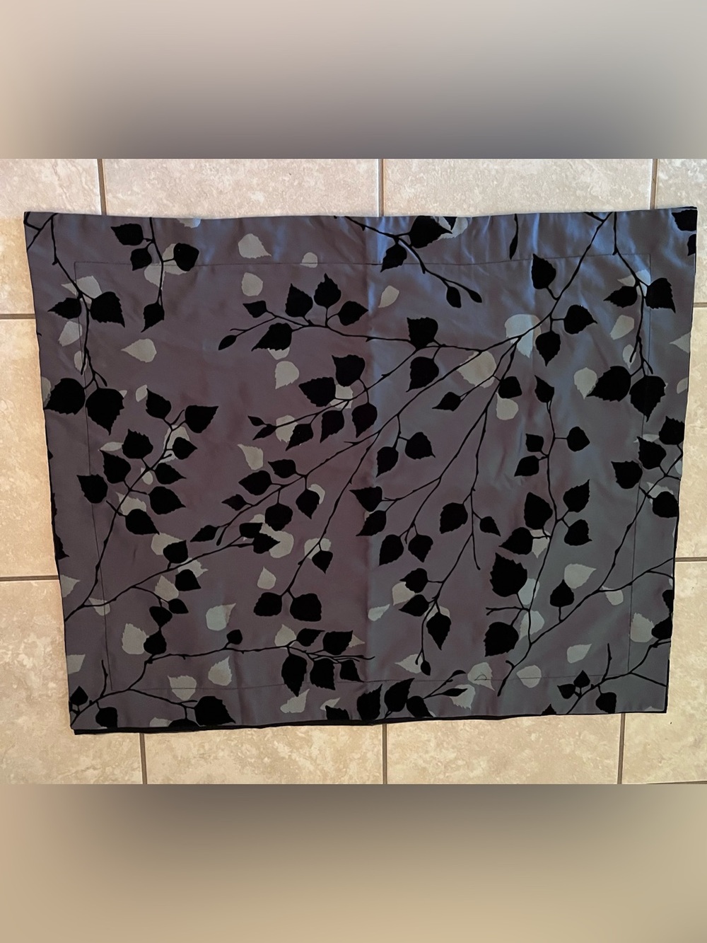 Elegant Black and Gray Leaf Print Sham Set